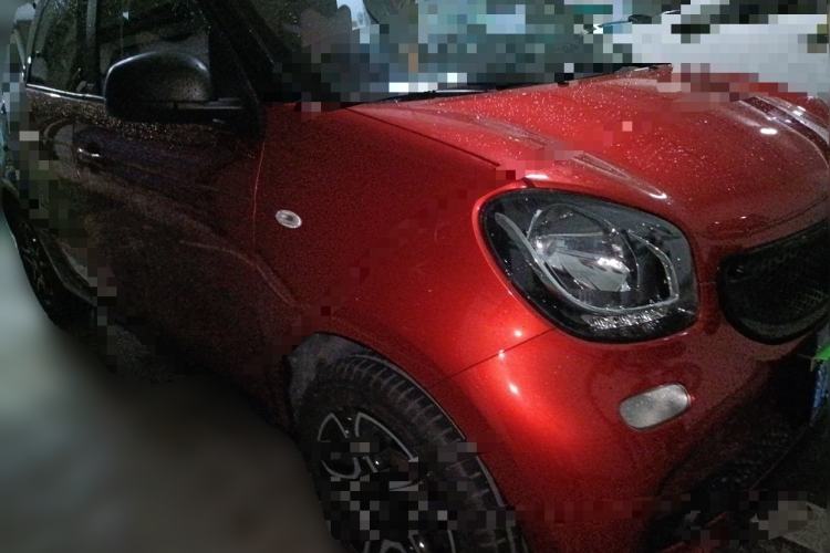 Used smart forfour 2018 1.0L 52kW Passion Edition Front Right 45 Deg