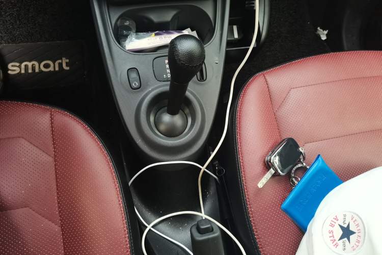 Used smart forfour 2018 1.0L 52 kW Dynamic Edition Gear Lever