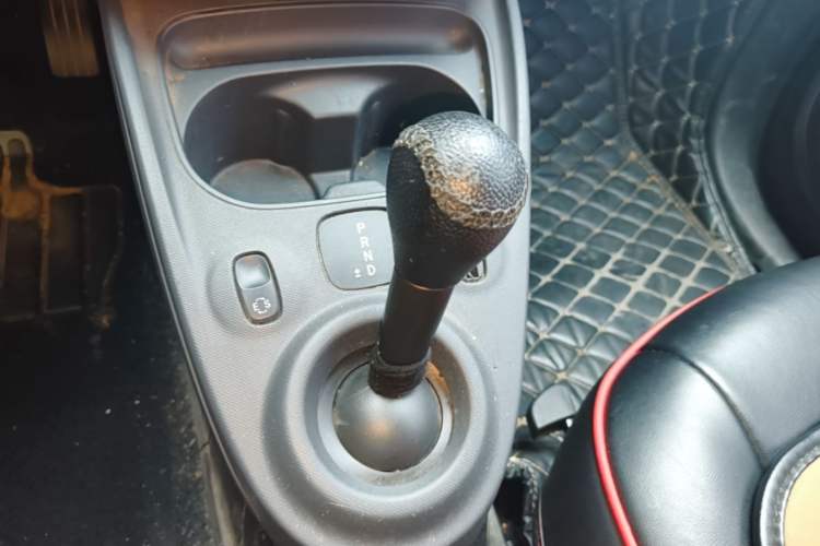 Used smart forfour 2018 1.0L 52 kW Dynamic Edition Gear Lever