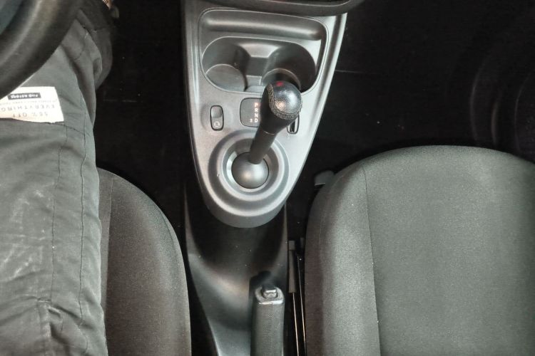 Used smart forfour 2018 1.0L 52 kW Dynamic Edition Gear Lever