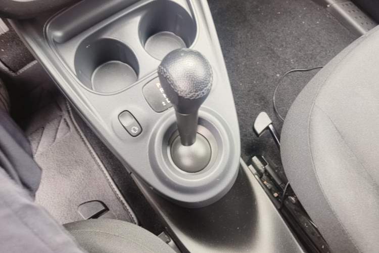 Used smart forfour 2018 1.0L 52 kW Dynamic Edition Gear Lever