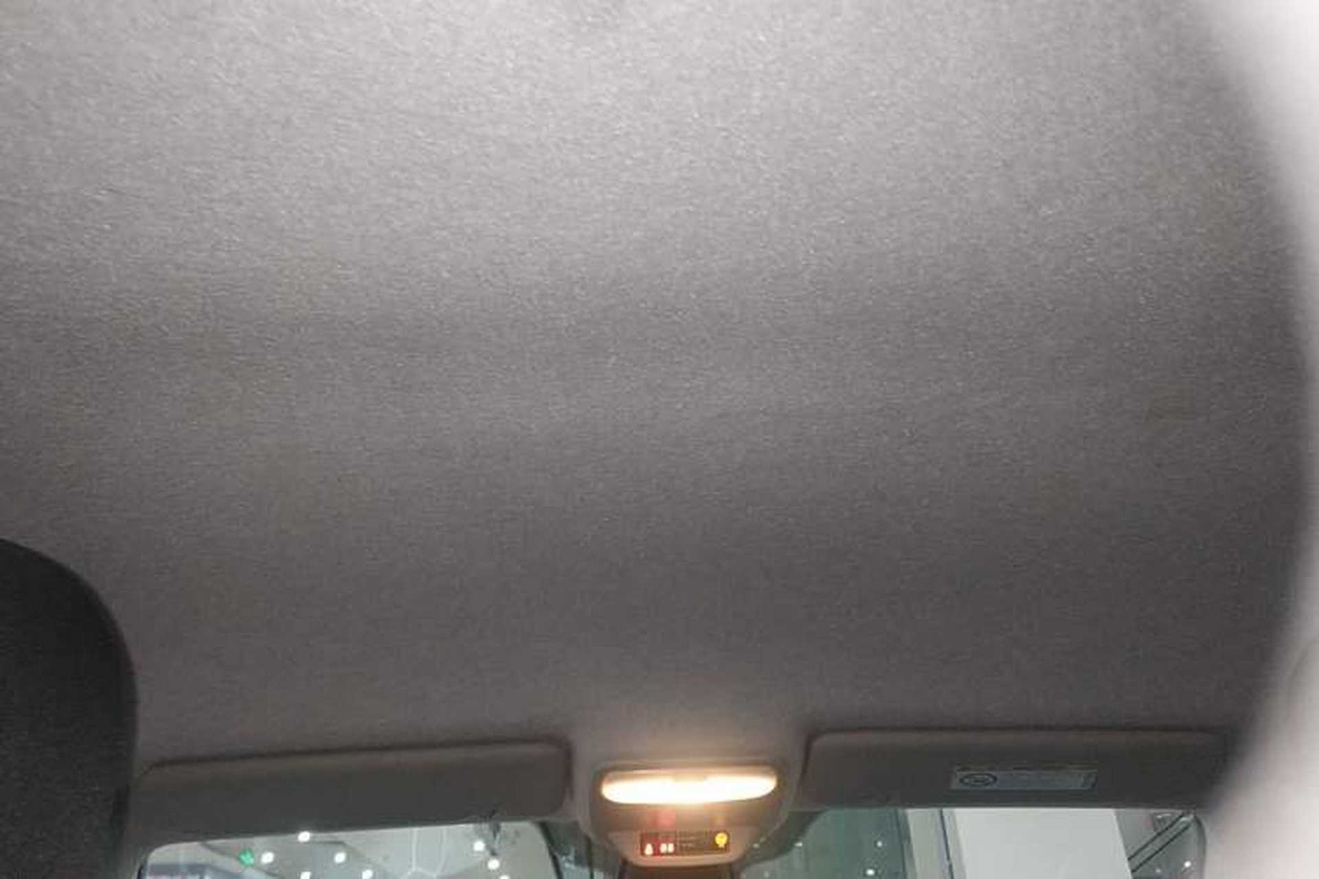 Used smart forfour 2018 1.0L 52 kW Dynamic Edition Headliner
