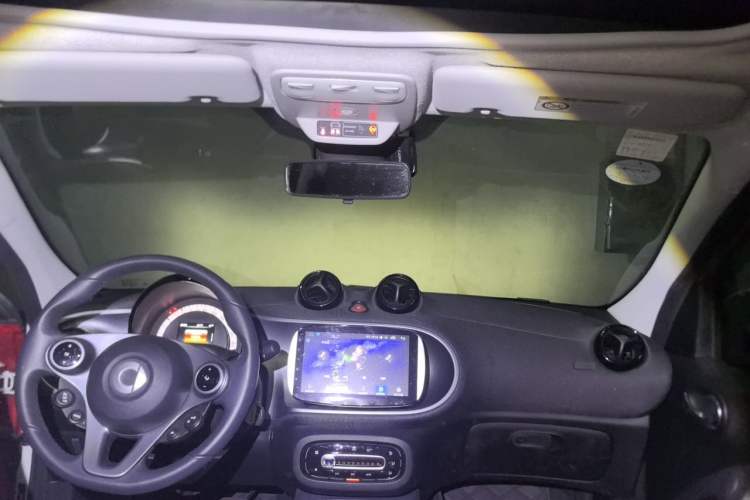 Used smart forfour 2018 1.0L 52kW Passion Edition Headliner
