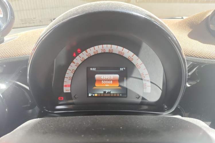 Used smart forfour 2018 0.9T 66 kW Fashion Edition Instrument Cluster