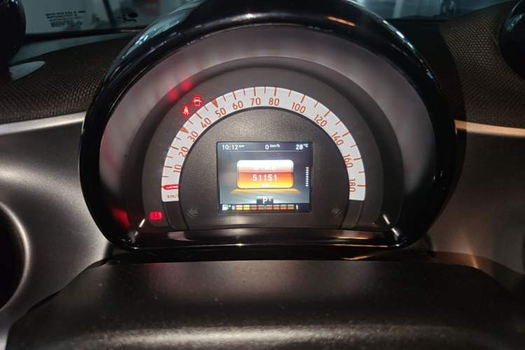 Used smart forfour 2018 0.9T 66 kW Pioneer Edition Instrument Cluster