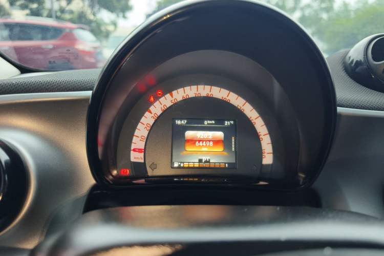 Used smart forfour 2018 1.0L 52kW Passion Edition Instrument Cluster