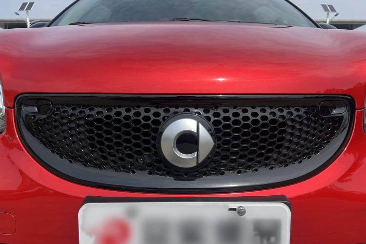 Used smart forfour 2018 0.9T 66 kW Pioneer Edition Interior 1