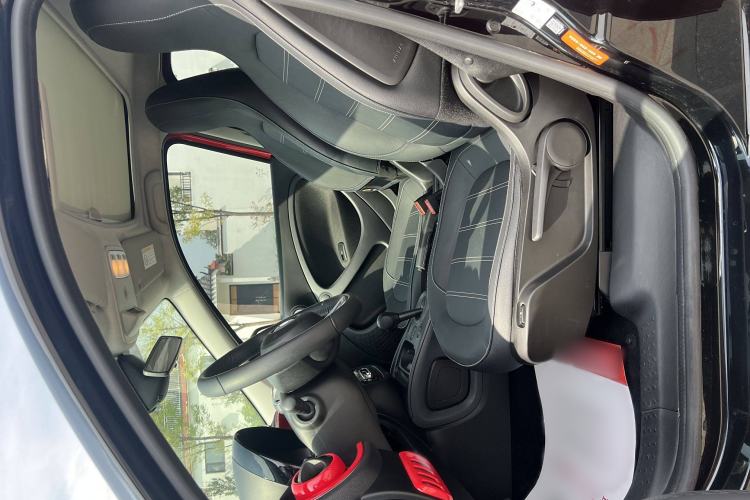 Used smart forfour 2018 0.9T 66 kW Pioneer Edition Interior 6