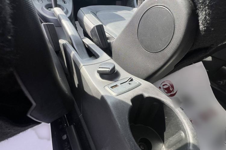 Used smart forfour 2018 0.9T 66 kW Pioneer Edition Interior 8