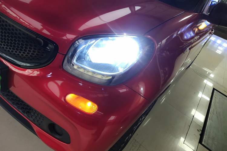 Used smart forfour 2018 1.0L 52kW Passion Edition Left Front Headlight