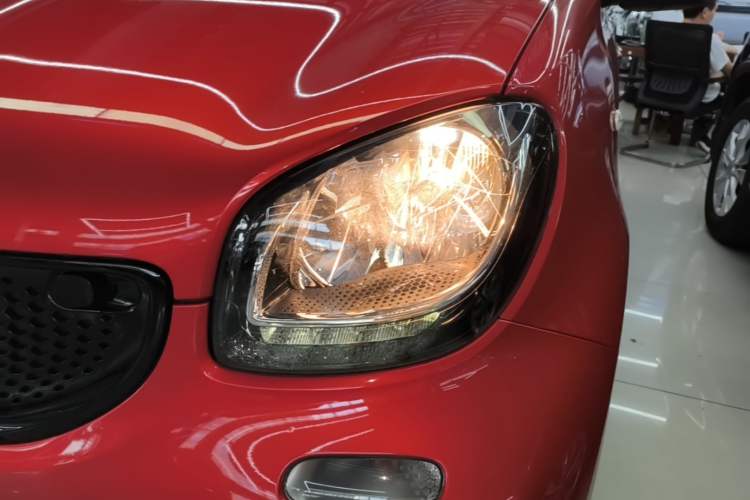 Used smart forfour 2018 1.0L 52kW Passion Edition Left Front Headlight