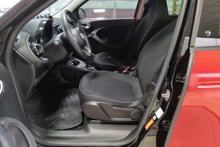 Used smart forfour 2018 1.0L 52kW Passion Edition Left Front Seat