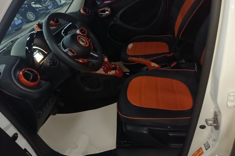 Used smart forfour 2018 1.0L 52kW Passion Edition Left Front Seat