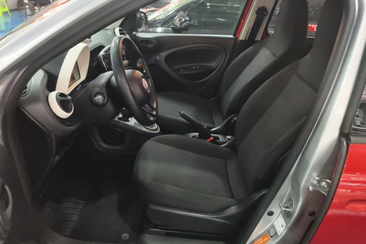 Used smart forfour 2018 1.0L 52 kW Dynamic Edition Left Front Seat