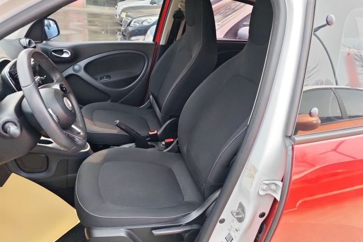Used smart forfour 2018 1.0L 52kW Passion Edition Left Front Seat