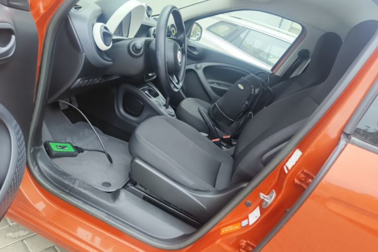 Used smart forfour 2018 1.0L 52 kW Dynamic Edition Left Front Seat