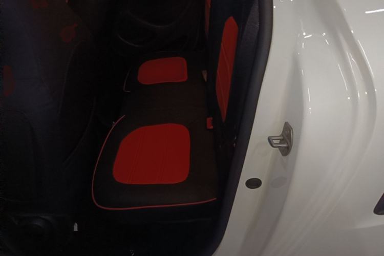 Used smart forfour 2018 1.0L 52kW Passion Edition Left Rear Seat