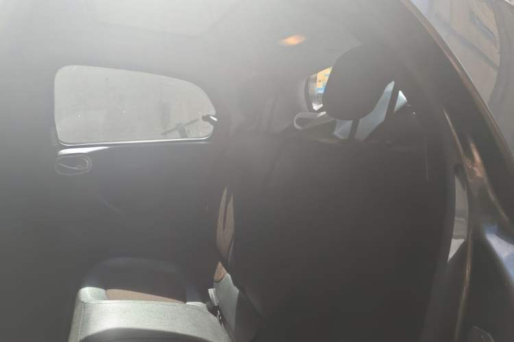 Used smart forfour 2018 0.9T 66 kW Fashion Edition Left Rear Seat