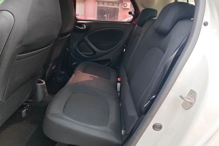 Used smart forfour 2018 1.0L 52kW Passion Edition Left Rear Seat