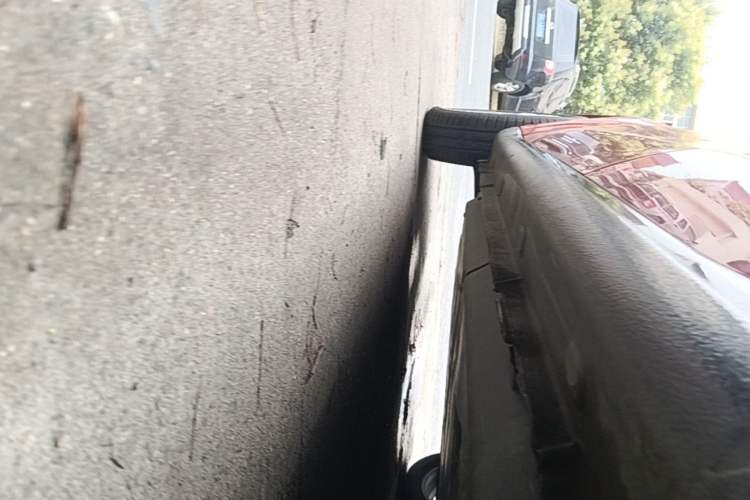 Used smart forfour 2018 1.0L 52 kW Dynamic Edition Left Side Sill