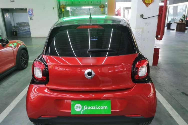 Used smart forfour 2018 1.0L 52 kW Dynamic Edition Rear
