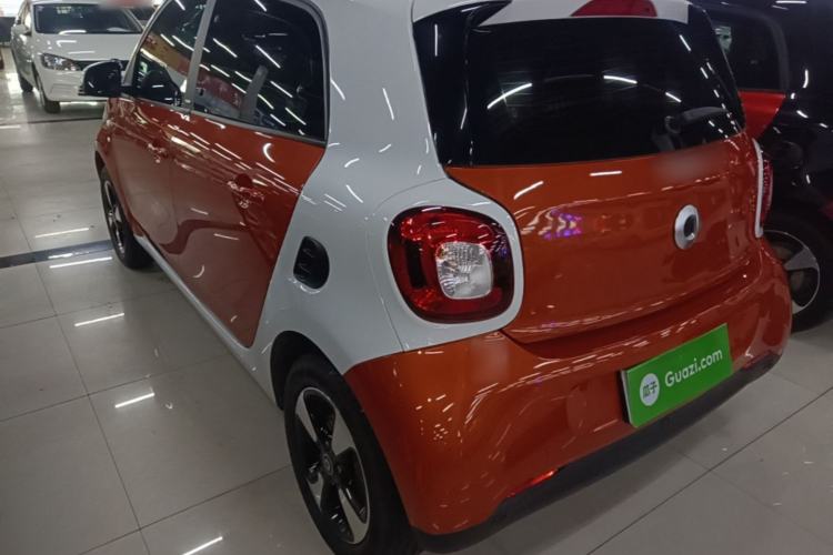 Used smart forfour 2018 1.0L 52kW Passion Edition Rear Left 45 Deg