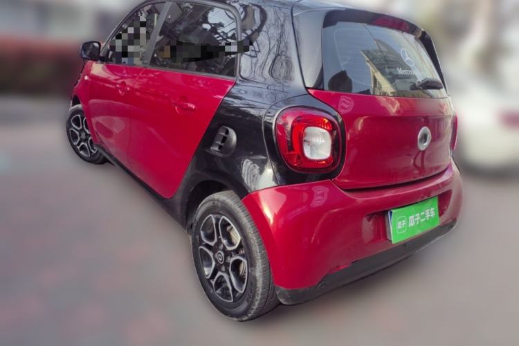 Used smart forfour 2018 0.9T 66 kW Pioneer Edition Rear Left 45 Deg