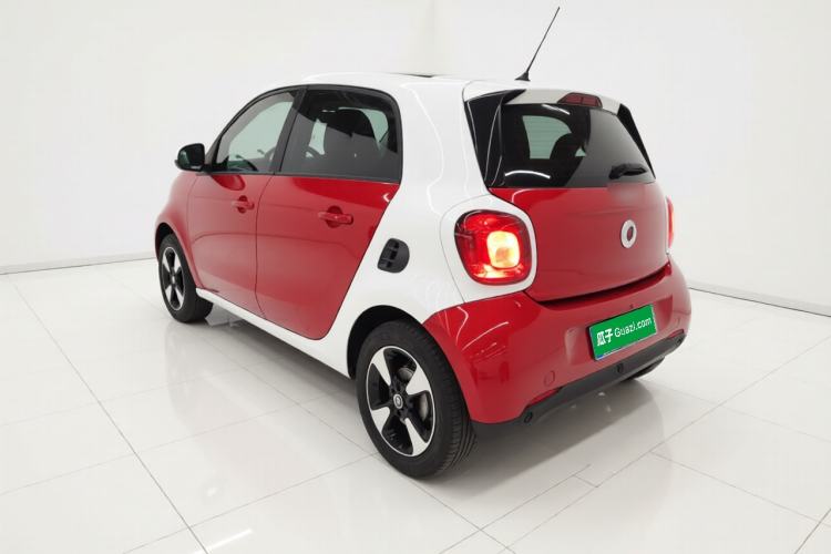 Used smart forfour 2018 1.0L 52kW Passion Edition Rear Left 45 Deg