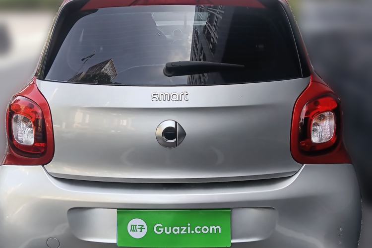 Used smart forfour 2018 1.0L 52 kW Dynamic Edition Rear