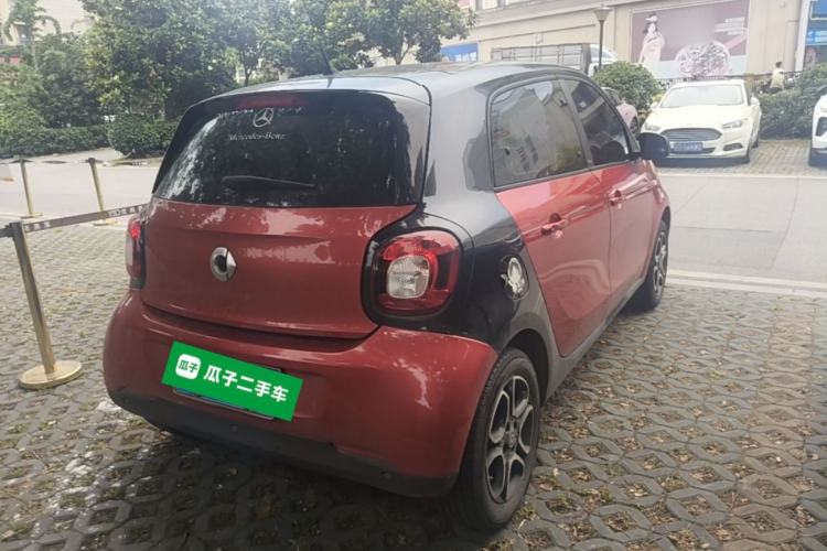 Used smart forfour 2018 1.0L 52kW Passion Edition Rear Right 45 Deg