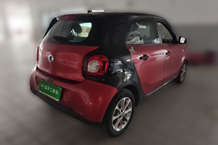 Used smart forfour 2018 1.0L 52 kW Dynamic Edition Rear Right 45 Deg