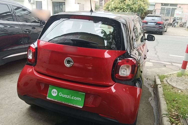 Used smart forfour 2018 1.0L 52 kW Dynamic Edition Rear Right 45 Deg