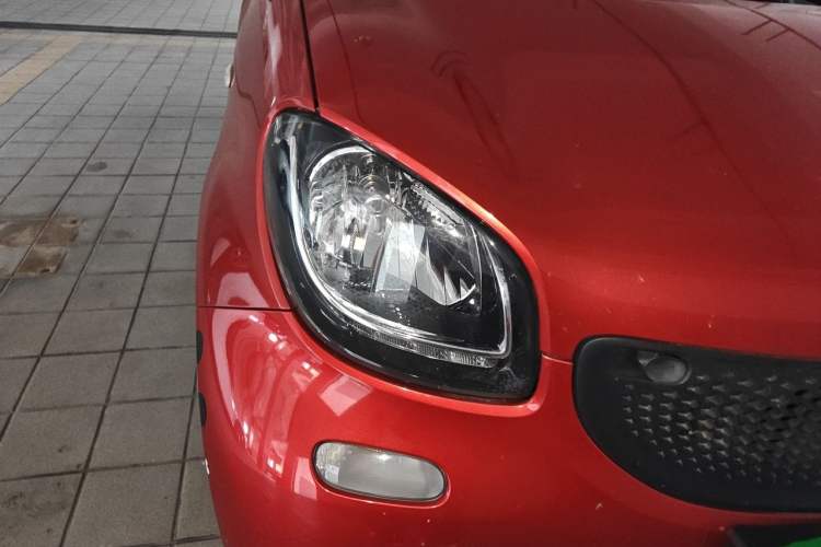 Used smart forfour 2018 1.0L 52 kW Dynamic Edition Right Front Headlight