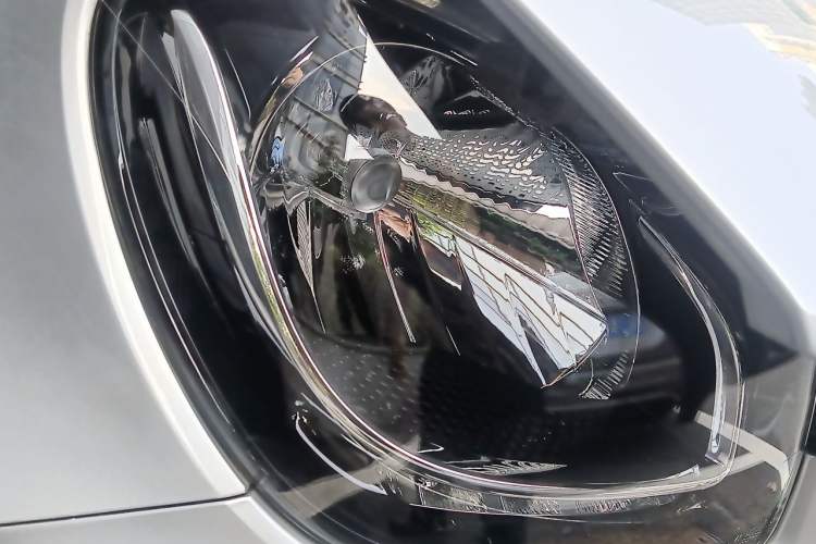 Used smart forfour 2018 1.0L 52 kW Dynamic Edition Right Front Headlight