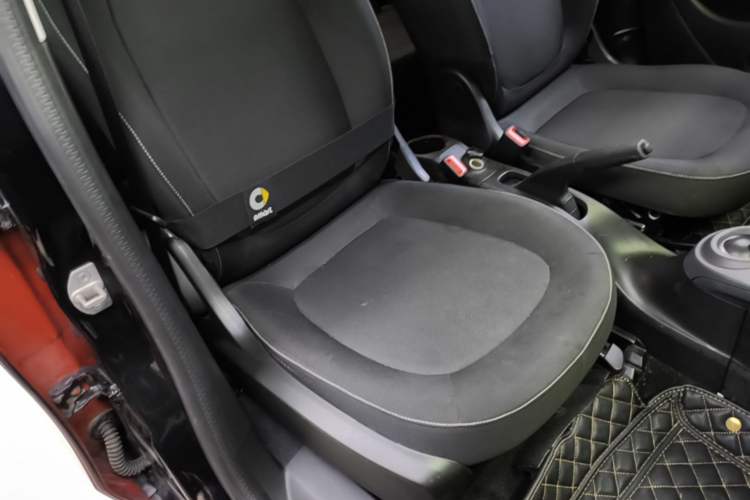 Used smart forfour 2018 1.0L 52kW Passion Edition Right Front Seat