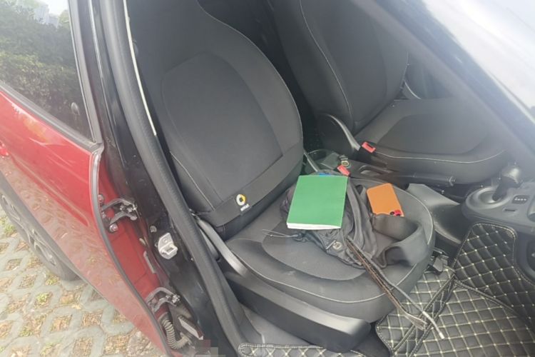Used smart forfour 2018 1.0L 52kW Passion Edition Right Front Seat