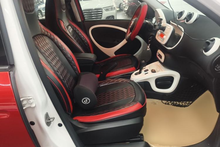 Used smart forfour 2018 1.0L 52kW Passion Edition Right Front Seat