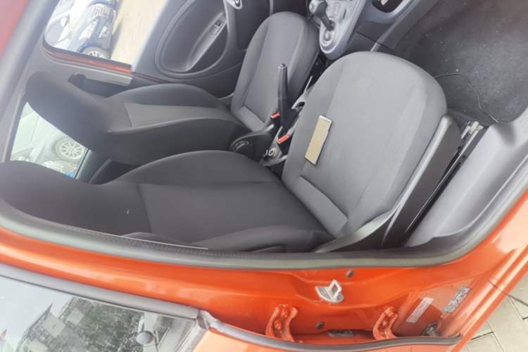 Used smart forfour 2018 1.0L 52 kW Dynamic Edition Right Front Seat