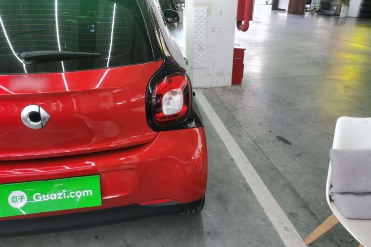 Used smart forfour 2018 1.0L 52 kW Dynamic Edition Right Rear Taillight