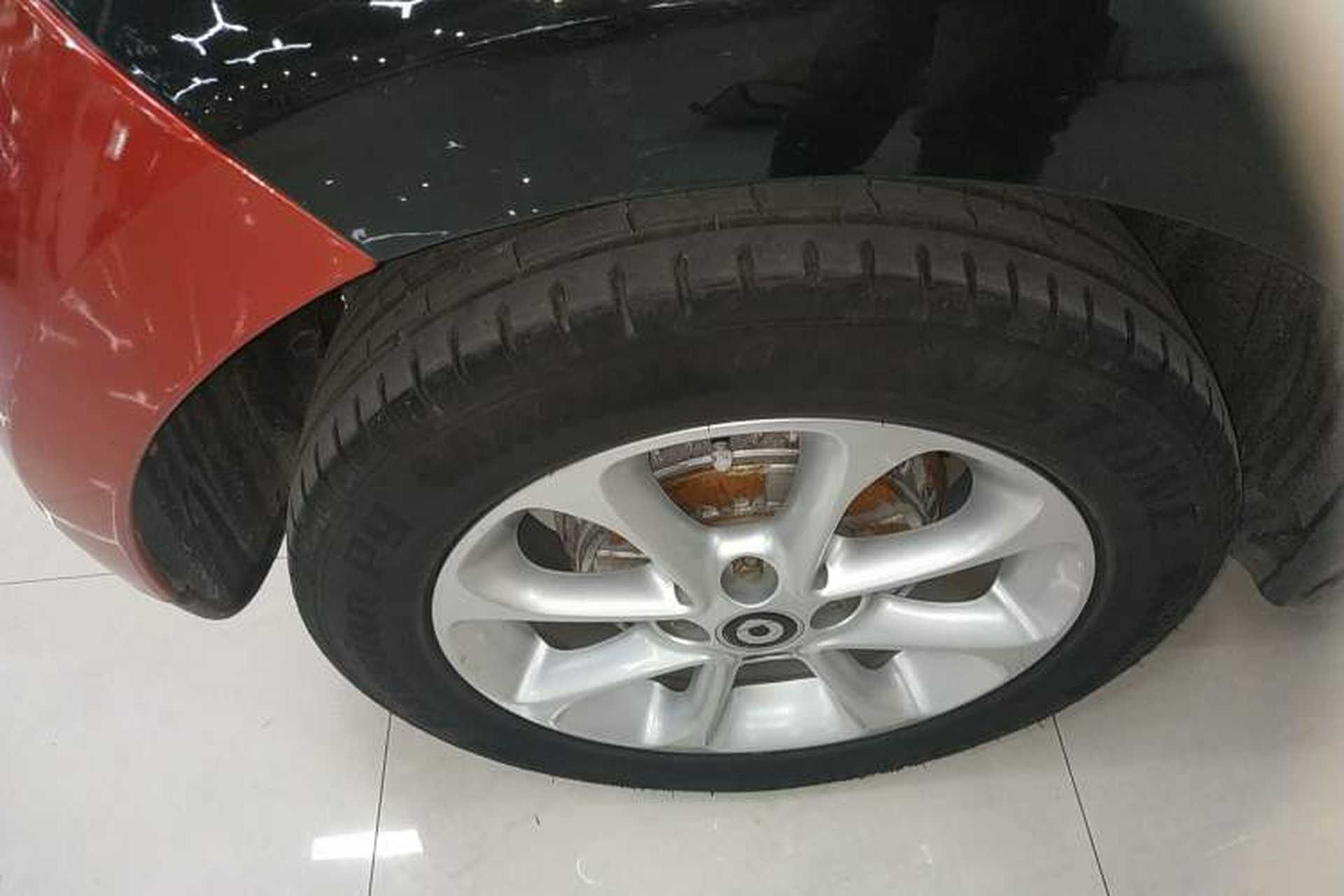 Used smart forfour 2018 1.0L 52 kW Dynamic Edition Right Rear Wheel Hub
