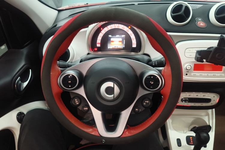 Used smart forfour 2018 1.0L 52kW Passion Edition Steering Wheel