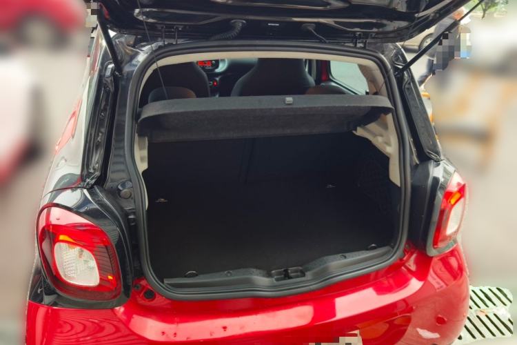Used smart forfour 2018 1.0L 52kW Passion Edition Trunk