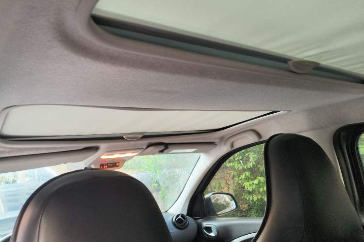 Used smart forfour 2018 1.0L 52kW Passion Edition Headliner