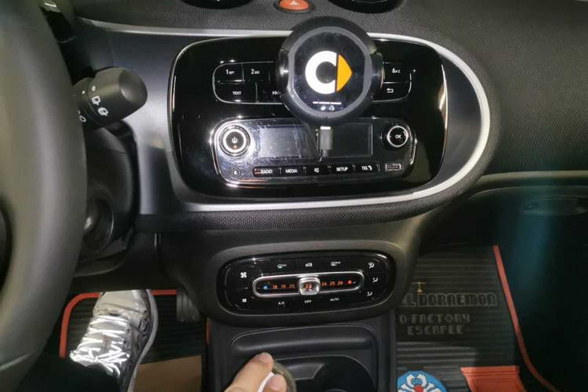 Used smart forfour 2018 1.0L 52kW Passion Edition Audio And AC Panel