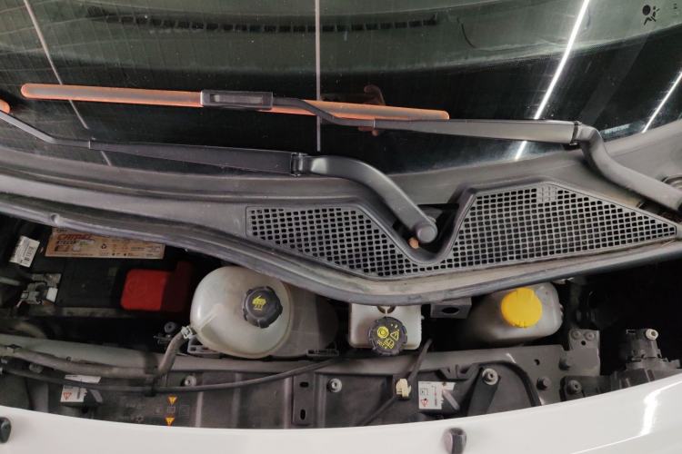 Used smart forfour 2018 1.0L 52 kW Dynamic Edition Engine Bay
