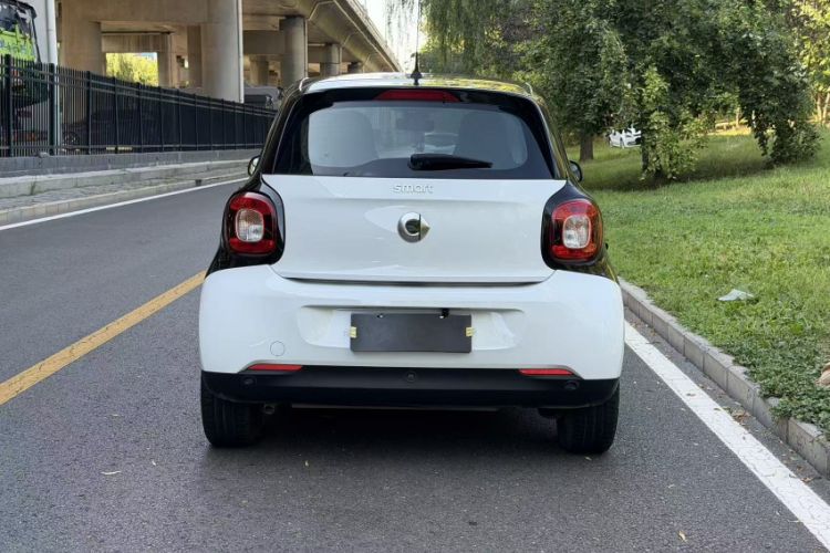 Used smart forfour 2018 1.0L 52kW Passion Edition Exterior 2