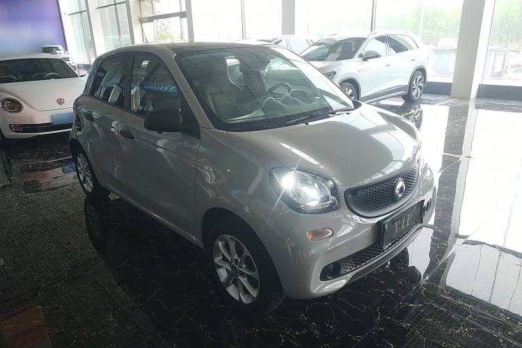 Used smart forfour 2018 1.0L 52 kW Dynamic Edition Exterior 2