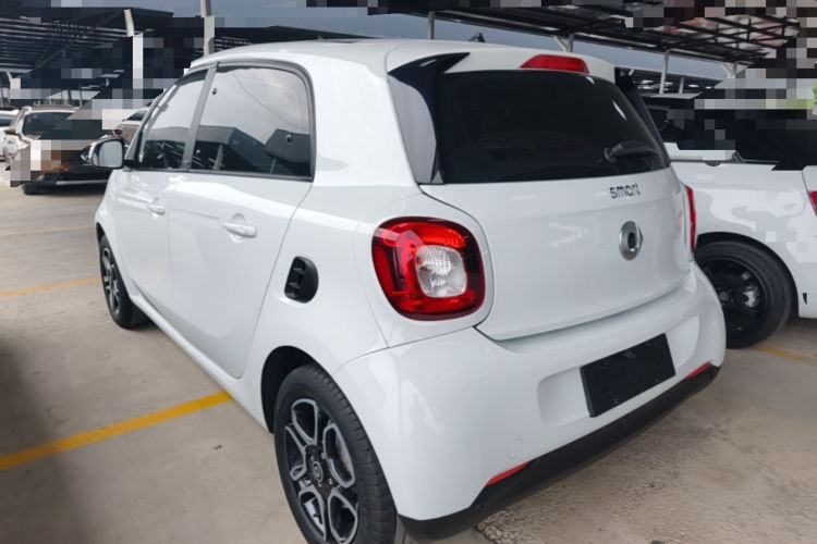 Used smart forfour 2018 0.9T 66 kW Pioneer Edition Exterior 2