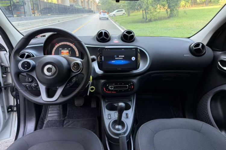 Used smart forfour 2018 1.0L 52kW Passion Edition Exterior 4