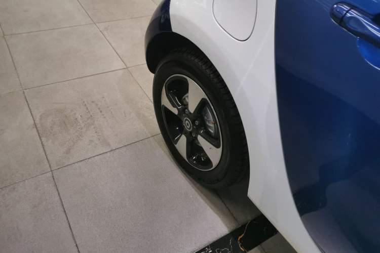 Used smart forfour 2018 1.0L 52kW Passion Edition Exterior 4